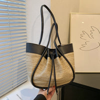 Nice Underarm Bag